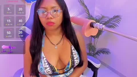 yeika_foxy online show from January 30, 2025, 11:01 am