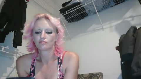 CUMONURFACE online show from December 18, 2024, 6:48 am