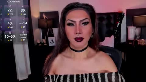 yourqueenisabella online show from December 23, 2024, 12:37 am