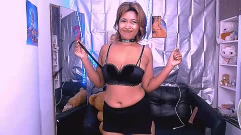 yourslaveinphuket online show from November 12, 2024, 4:37 pm