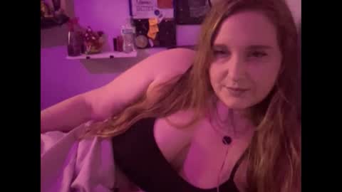 yourthickgingergoddess online show from December 13, 2024, 1:52 am