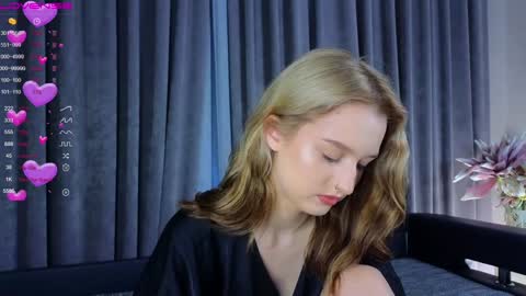 Helen and Emma PVT IS OPEN online show from November 27, 2024, 5:09 pm