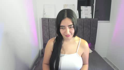 zoe_jones7 online show from November 16, 2024, 4:33 am