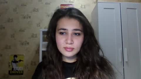 zoe_lightx online show from January 10, 2025, 6:15 pm