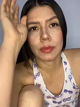 martina contreras online show from December 29, 2024, 4:01 am