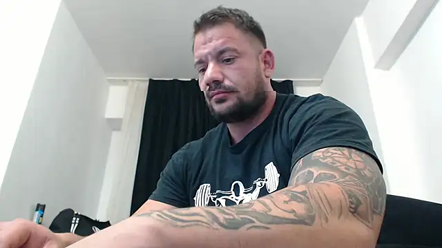 musclemonster31 online show from November 21, 2024, 12:42 pm