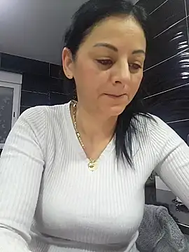 bruneta sexy23 online show from January 10, 2025, 5:04 am