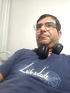 Mineirinho44 online show from December 26, 2024, 9:44 pm