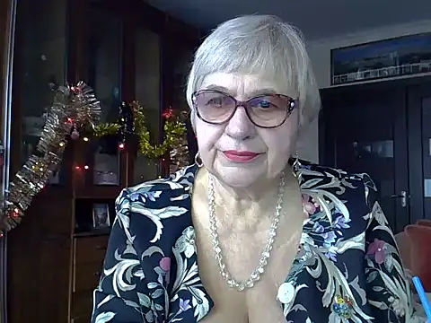 SweetCherry27 online show from January 7, 2025, 6:18 am