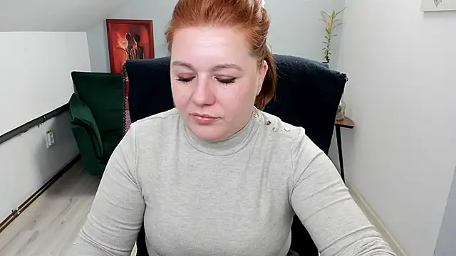 JessicaBluee online show from December 12, 2024, 3:35 am