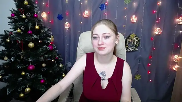 ErikaFanks online show from December 17, 2024, 7:05 pm