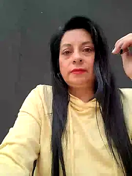 Violeta-Saenz online show from November 18, 2024, 3:42 pm