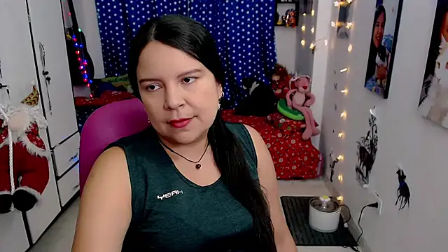 claryssa  online show from December 15, 2024, 10:42 pm