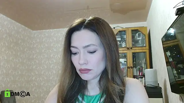 alicia spicy online show from January 6, 2025, 4:33 am