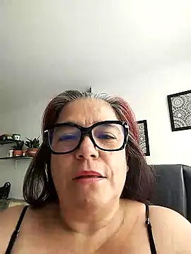 MARIANMILLS   online show from December 20, 2024, 1:58 pm