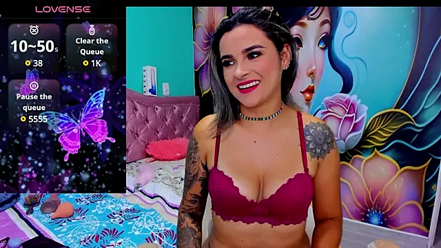 mia bigtits17 online show from November 22, 2024, 3:17 am