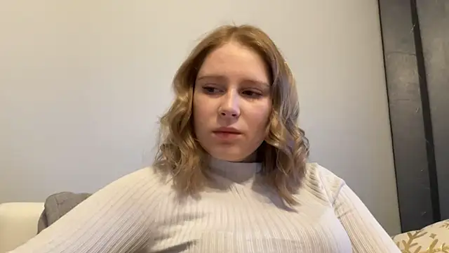 NicoleYoung online show from December 10, 2024, 7:31 am