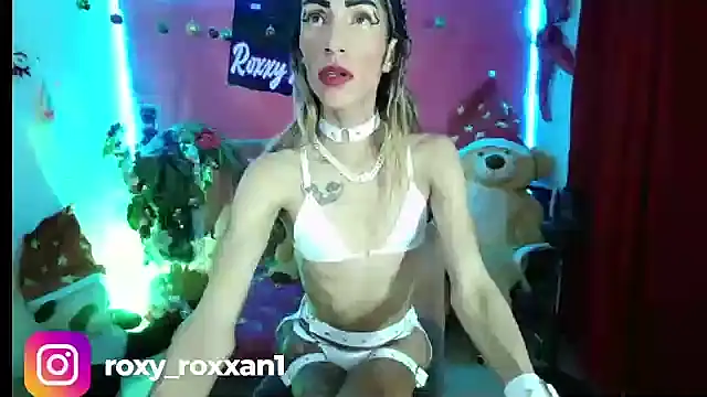 roxy roxxan online show from November 26, 2024, 9:58 pm