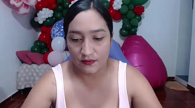 Saracutee1 online show from December 7, 2024, 3:54 pm