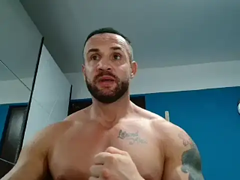 Magnificmuscles89 online show from January 3, 2025, 10:26 pm