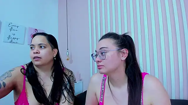 naughtylesbians   online show from November 23, 2024, 3:09 am