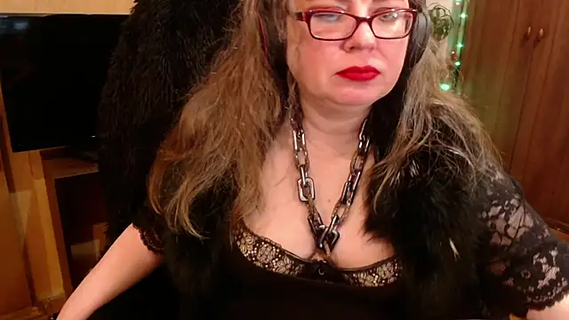 Miss Tress online show from December 11, 2024, 9:15 pm