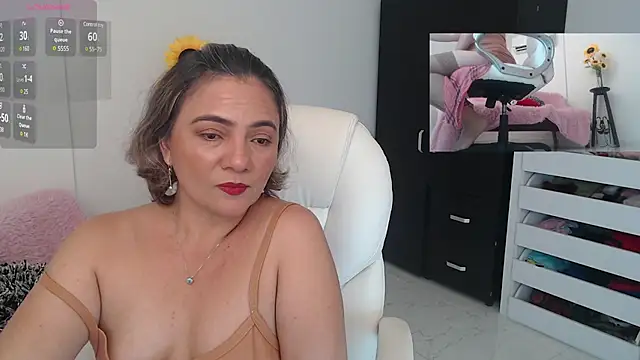 ana milf online show from November 14, 2024, 2:13 am