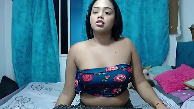 kiara milf  online show from November 13, 2024, 1:32 am