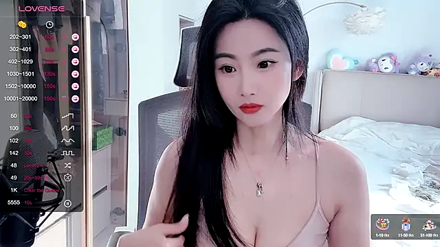 FeiFei-babe online show from December 30, 2024, 5:25 am