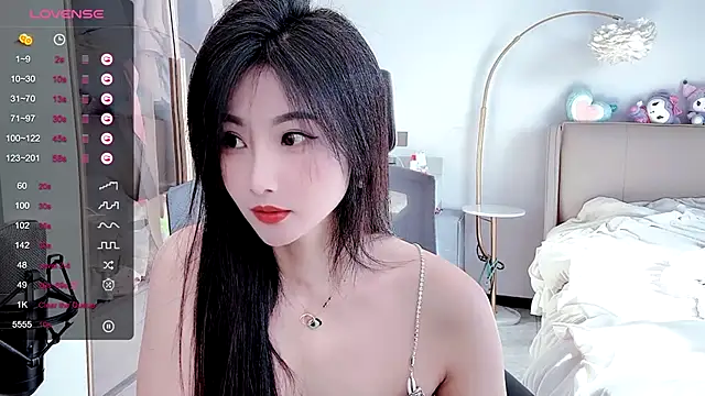 FeiFei-babe online show from January 4, 2025, 3:40 am