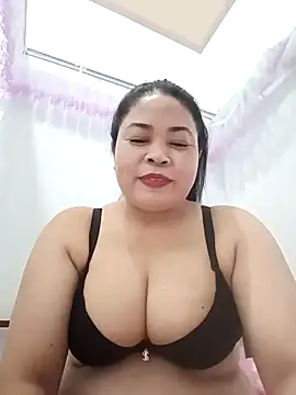 Sexy-bigtits2024 online show from November 16, 2024, 1:00 pm