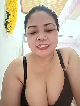 Sexy-bigtits2024 online show from November 17, 2024, 1:06 am