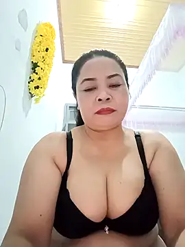 Sexy-bigtits2024 online show from December 24, 2024, 12:46 pm