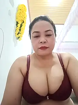 Sexy-bigtits2024 online show from December 2, 2024, 4:25 am