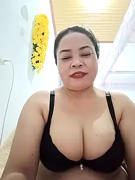 Sexy-bigtits2024 online show from December 16, 2024, 12:55 pm