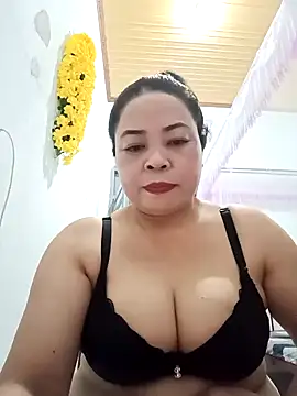 Sexy-bigtits2024 online show from December 17, 2024, 12:22 pm