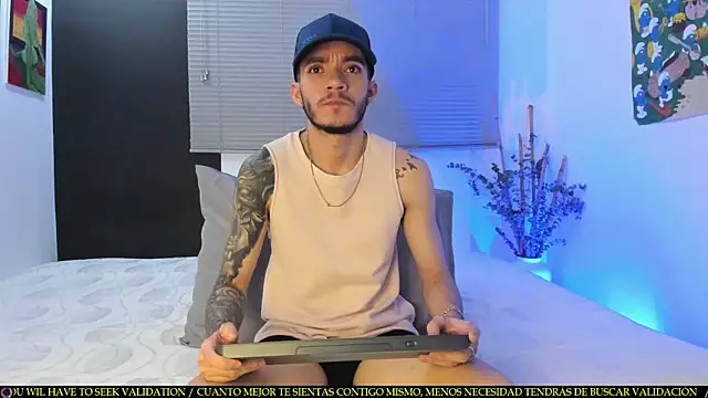 Tylergiuseppe  online show from February 11, 2025, 10:07 pm