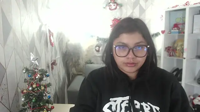 DannaGarza  online show from December 26, 2024, 2:58 am