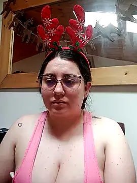 alicelebel1995 online show from December 24, 2024, 3:40 pm