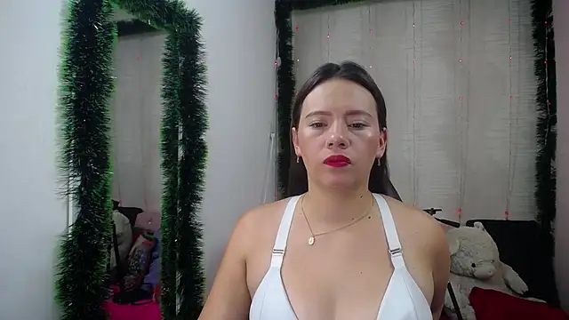 lauraguzman online show from December 16, 2024, 3:04 am