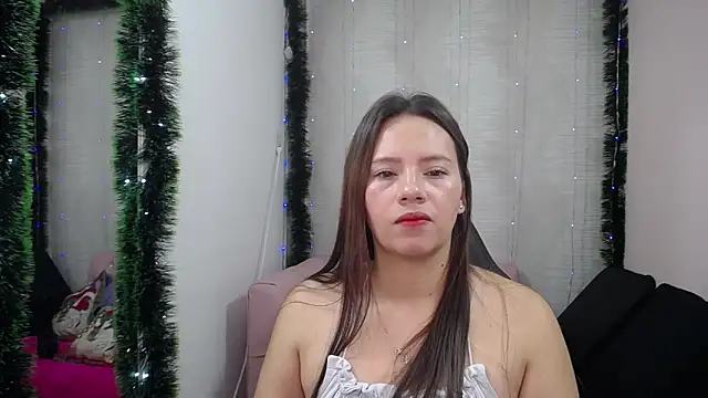 lauraguzman online show from December 2, 2024, 3:09 am