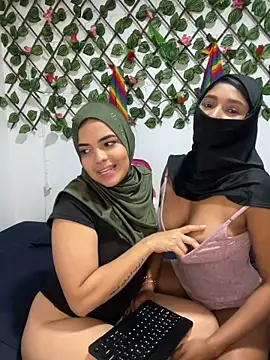 Arab rainbow girls online show from November 14, 2024, 4:01 am