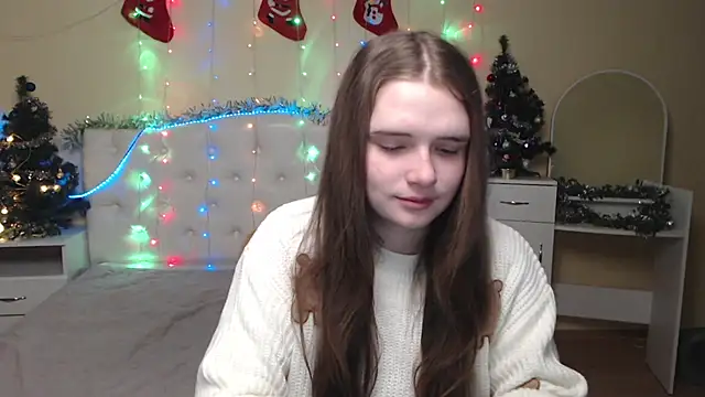 CarolineMiIIer online show from December 12, 2024, 6:39 am