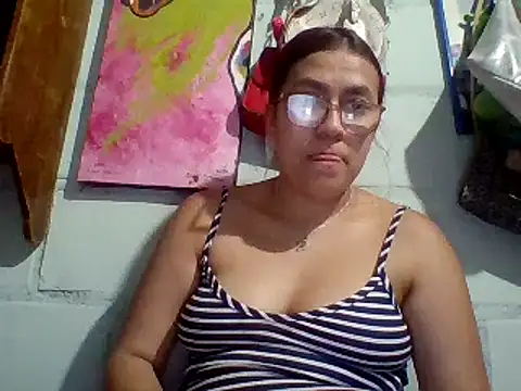 dafne19  online show from December 7, 2024, 4:45 am