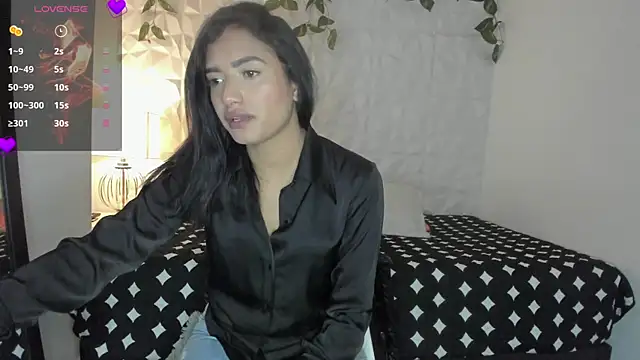 Alina Argi online show from December 26, 2024, 1:02 pm