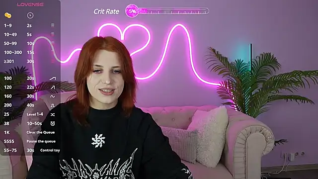 FoxyRayy online show from November 22, 2024, 2:37 pm