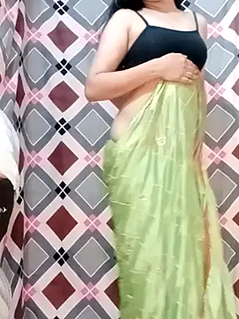 SEXY-nidhi-sharma online show from November 21, 2024, 3:20 am