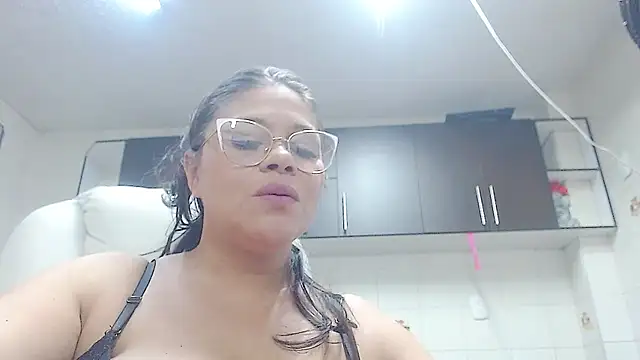 sexy lady 0 online show from November 26, 2024, 8:11 pm