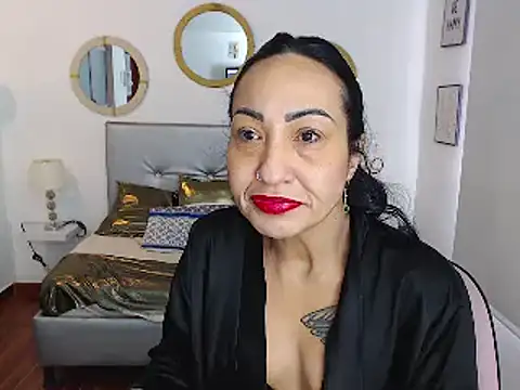 DIOSA DIVINA  online show from November 24, 2024, 3:13 pm