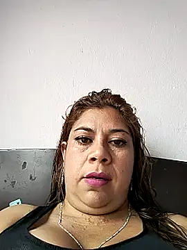 Laura-Hernandez online show from November 14, 2024, 4:19 pm